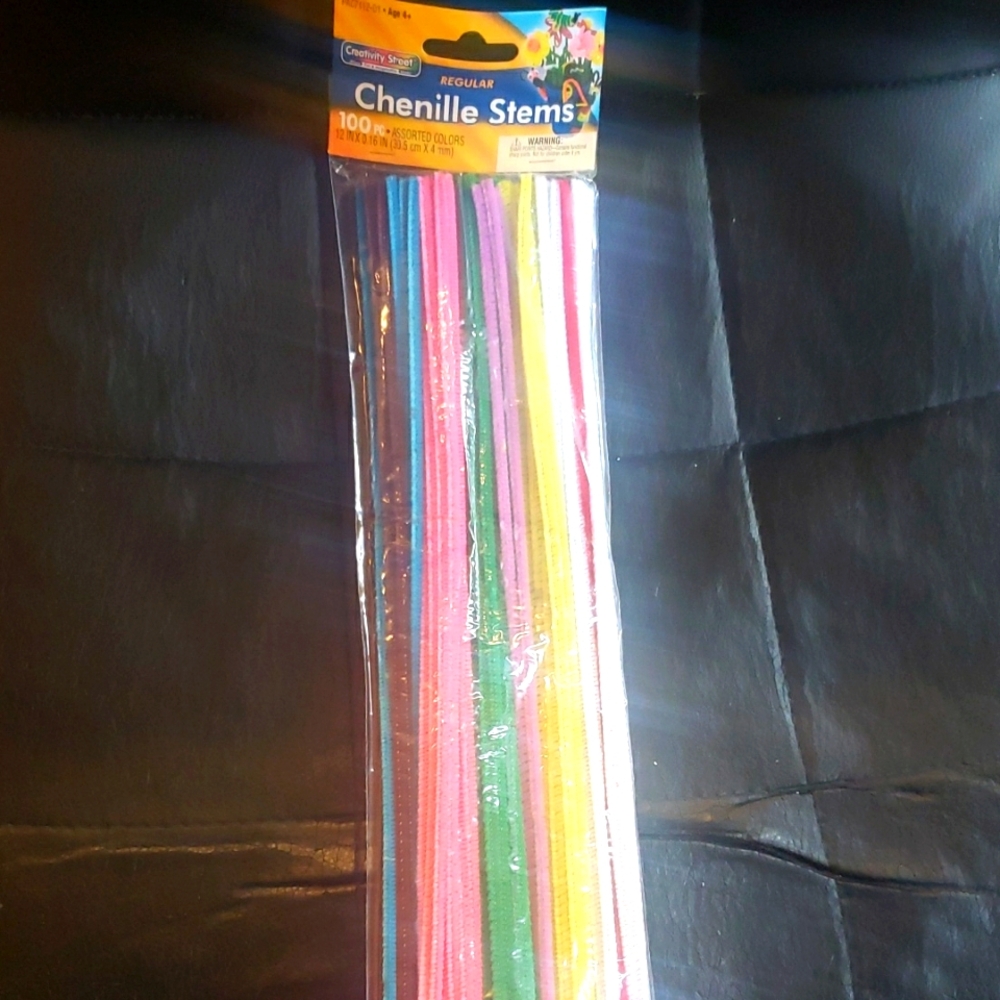 Package Of 100 Piece Chenille Stems - For Arts & Crafts Projects & Acrylic YARN